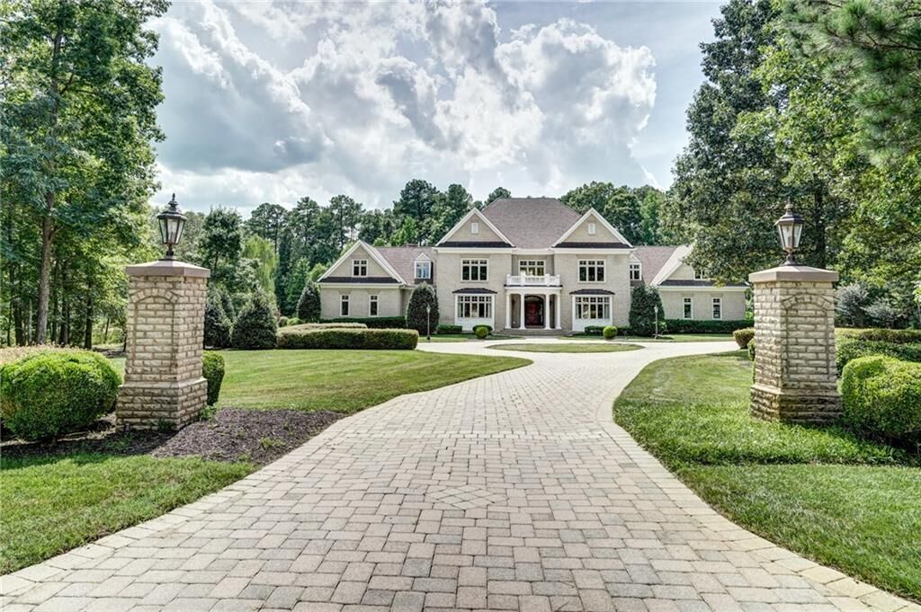 4) $2,995,000